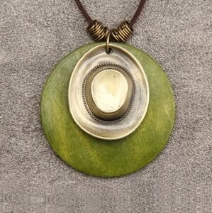 Timeless Vintage Green Wooden Pendant Necklace Color Bronze Hat.Unisex!